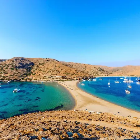 Alos Seafront Gem - Seaview Escape Apartment Loutrá