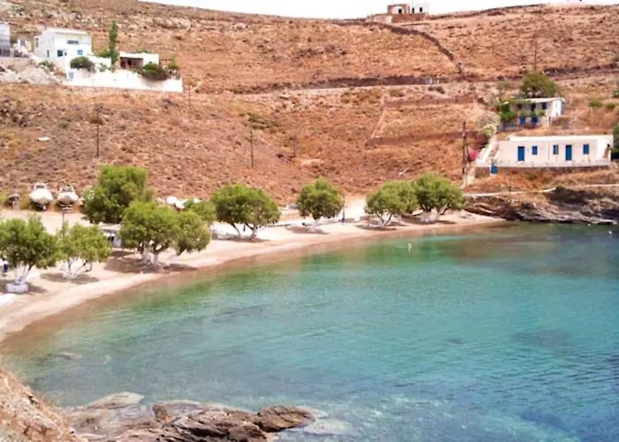 Alos Seafront Gem - Seaview Escape Lägenhet Loutrá